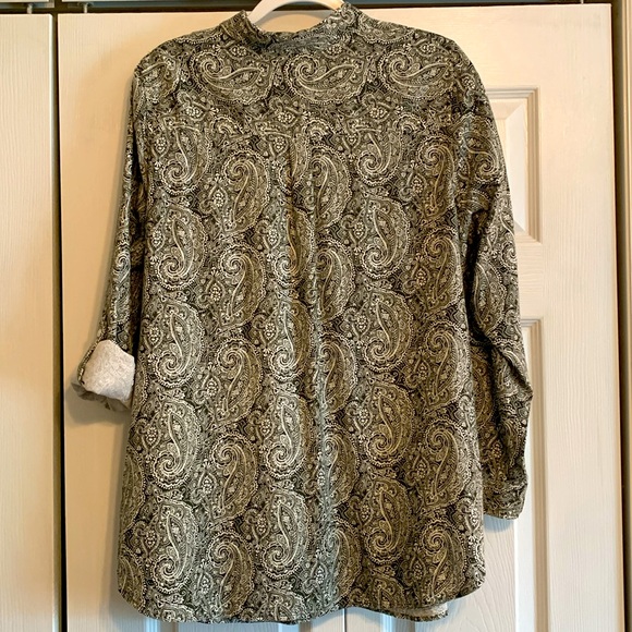 Croft & Barrow, Button Down Blouse with Convertible Sleeves, size 1X, EUC - Picture 2 of 9